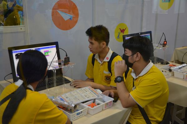 โรงเรียนปรีชานุศาสน์